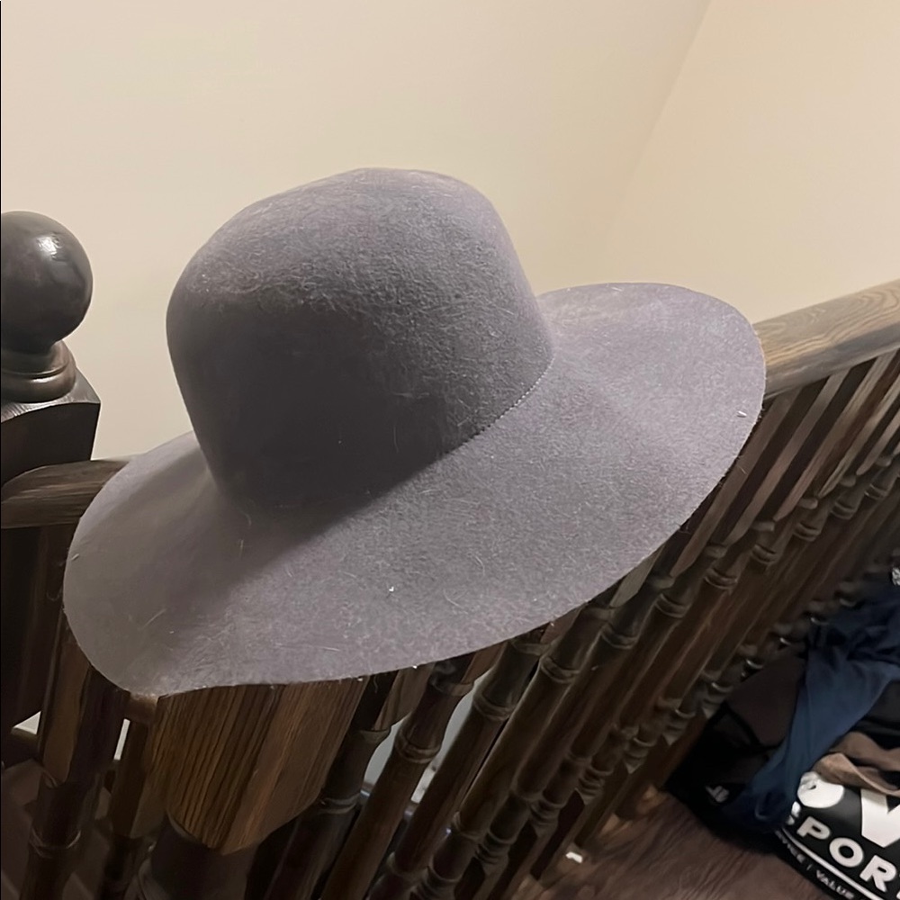 Elegant Gray Women's 100% wool Hat
